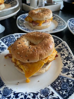 Recette Bagel oeuf bacon & cheddar