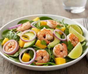 Recette Salade avocat mangue crevette et oignon rouge : la recette fraîche et exotique
