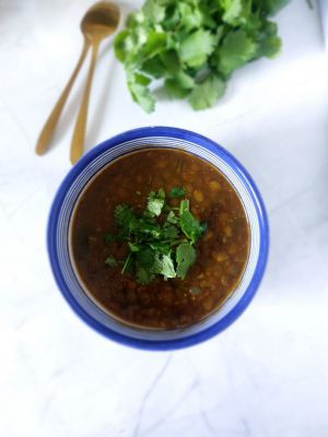 Recette Marocaine de lentilles mijotées à la coriandre : simple, rapide et économique