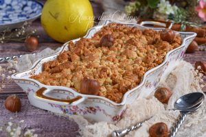 Recette Crumble aux coings et noisettes