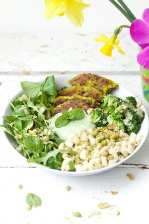 Recette Green bowl : une salade vitaminée et protéinée