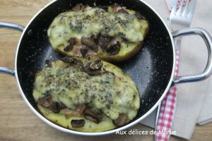 Recette Pommes de terre au four aux champignons et poitrine fumée, gratinées à la fourme de Montbrison