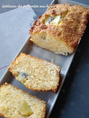 Recette Gâteau de polenta au kiwi