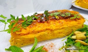 Recette Flan de légumes au curcuma avec du fromage raclette et des fleurs de pissenlits
