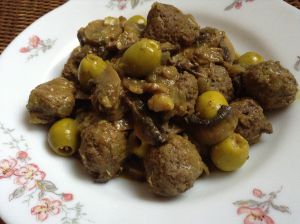 Recette Tajine boulettes de viande aux champignons et olives