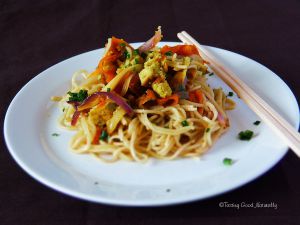 Recette Nouilles chinoises aux légumes et tofu à l’ail des ours #vegan