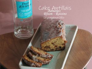 Recette Cake antillais à la banane, rhum et raisins