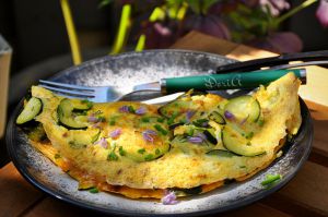 Recette Omelette à la courgette et ciboulette