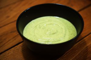 Recette Velouté de courgettes à la purée d’amande (vegan)