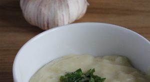 Recette Velouté de pomme de terre à l'ail