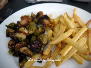 Recette Poêlée de choux de Bruxelles  aux oignons frits