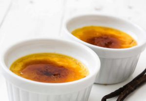 Recette Crème Brûlée à la Vanille au Thermomix : Le Dessert Chic Simplifié pour un Résultat Digne d’un Chef !