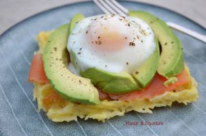 Recette Gaufres de riz perdu, avocat, truite fumée, œuf poché