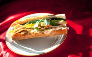 Recette Sandwich banh mi, baguette, poulet, pickle, coriandre.. (Vietnam)