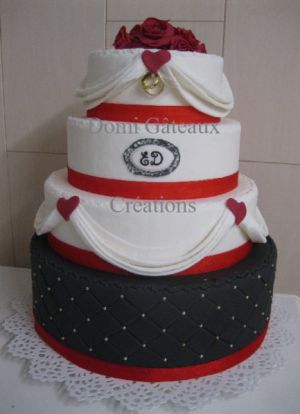 Recette Wedding Cake Romantique, Drapé Rouge et Blanc en Pâte à Sucre