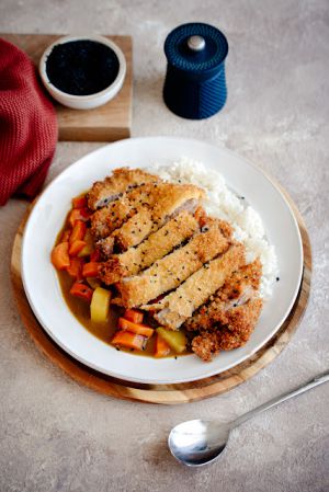 Recette Katsu curry japonais: porc pané et curry aux légumes