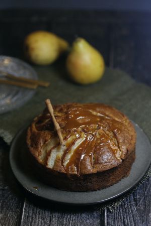 Recette Gâteau aux poires fromage blanc et caramel salé