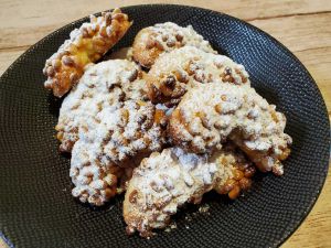 Recette Biscuits croissants amande, pignons de pin et fleur d'oranger