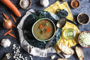 Recette Soupe nourrissante aux haricots blancs