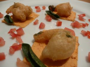 Recette Beignets de crevettes tigrées à la sauge, beurre au gingembre et à la tomate : El Pollo s’occupe de Pollette