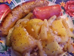 Recette Délicieux mijoté de saucisses au fenouil et aux pommes de terre