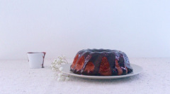 Recette Bundt Cake courgettes-chocolat et coulis au chocolat