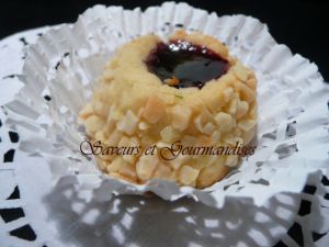 Recette Petits fours aux amandes et confiture