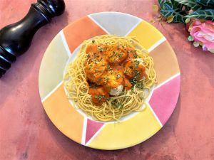 Recette Boulettes de poulet et sauce crémeuse au paprika