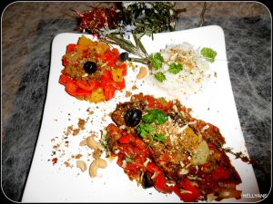 Recette Steak ou pavé de thon pané,tapenade-tomate sur un lit de poivrons avec des vermicelles de soja