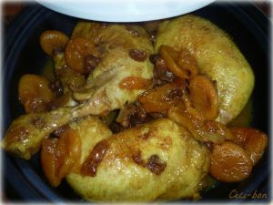 Recette Tajine de poulet aux abricots et raisins secs