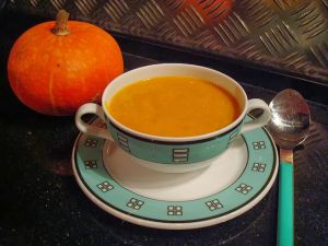 Recette Velouté de potiron aux haricots blancs sec (version classique + vegan)