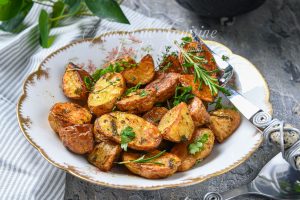 Recette Pomme de terre au four croustillante et fondante