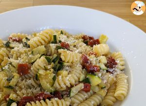 Recette Pâtes aux courgettes et tomates séchées