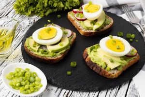 Recette Tartine rollmops-avocat : un mariage de tradition et de modernité