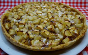 Recette Tarte aux poires et pommes sur lit de crème de marron pralinée