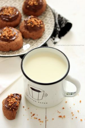 Recette Biscuits fourrés cacao, noisettes & pâte à tartiner