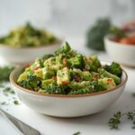 Recette Fresh cucumber avocado broccoli salad healthy