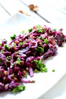 Recette Salade de chou rouge, châtaignes, pommes, raisins, noix #vegan #sansgluten