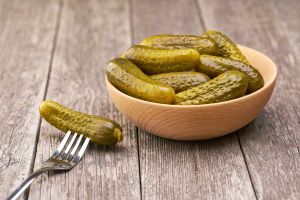 Recette 4 Reasons Eating Pickles May Support Weight Loss