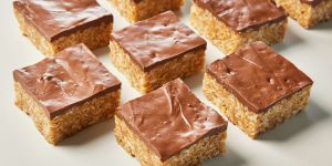 Recette Meet Scotcharoos: The No-Bake Dessert Bar Every Midwesterner Grew up With