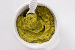 Recette Recette facile de purée de brocoli et patates douces pour bébé!