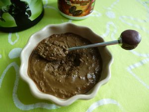 Recette Crème dessert végane 100% crue au cacao et aux protéines de chanvre (diététique, sans gluten ni sucre ni lait, riche en fibres)