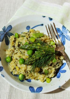 Recette Risotto de printemps (Risotto aux asperges vertes, petits pois, fèves et épinards)