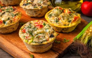 Recette Muffins aux Légumes et oeufs avec Fromage de Chèvre et Fines Herbes