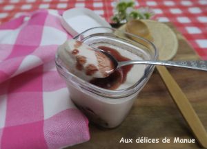 Recette Yaourts aux cerises griottes au sirop, à la yaourtière
