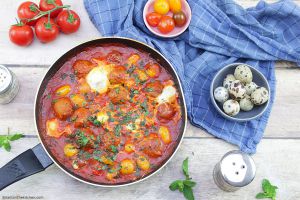 Recette Chakchouka aux Boulettes, Tomates Cerises et Oeufs de Caille