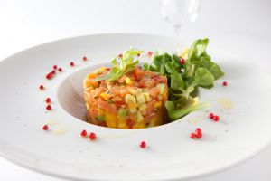 Recette Tartare de saumon à l'avocat et mangue