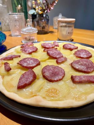 Recette Pizza saucisse Morteau pdt