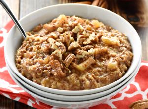 Recette Recette facile de gruau à la tarte aux pomme dans la mijoteuse (overnight)!