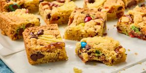 Recette Kitchen Sink Cookie Bars